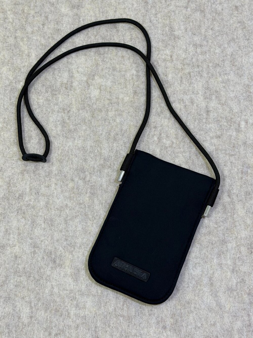 Athleta Diem Phone Crossbody Bag Black Neoprene Adjustable Strap
